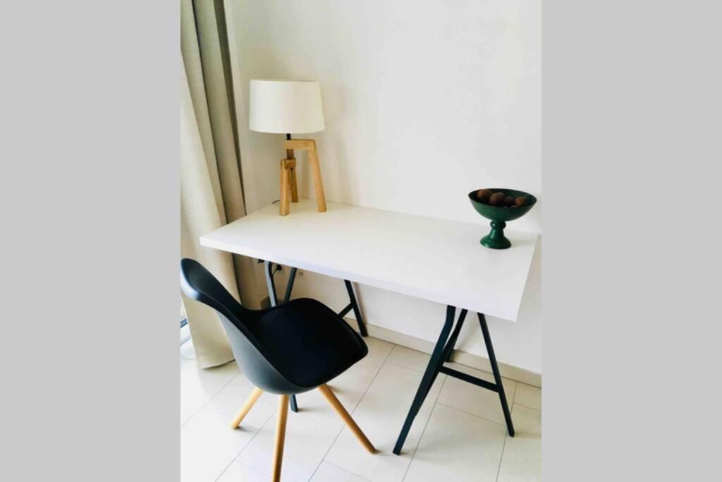 Large Family Retro Flat In City Center- Large Terrace & Garden View, Free Parking Luxembourg Ngoại thất bức ảnh