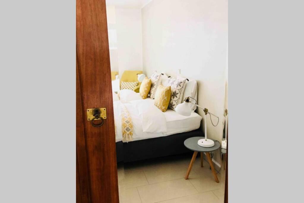 Large Family Retro Flat In City Center- Large Terrace & Garden View, Free Parking Luxembourg Ngoại thất bức ảnh